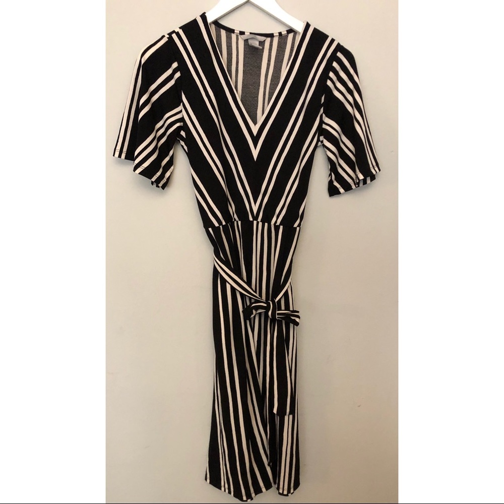 H&M Black White Stripes Tie Belt